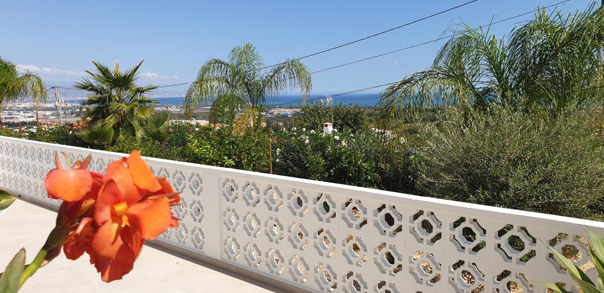 Happyplace - With Panoramic Sea View Heated Infinity Saltwater Pool Villa