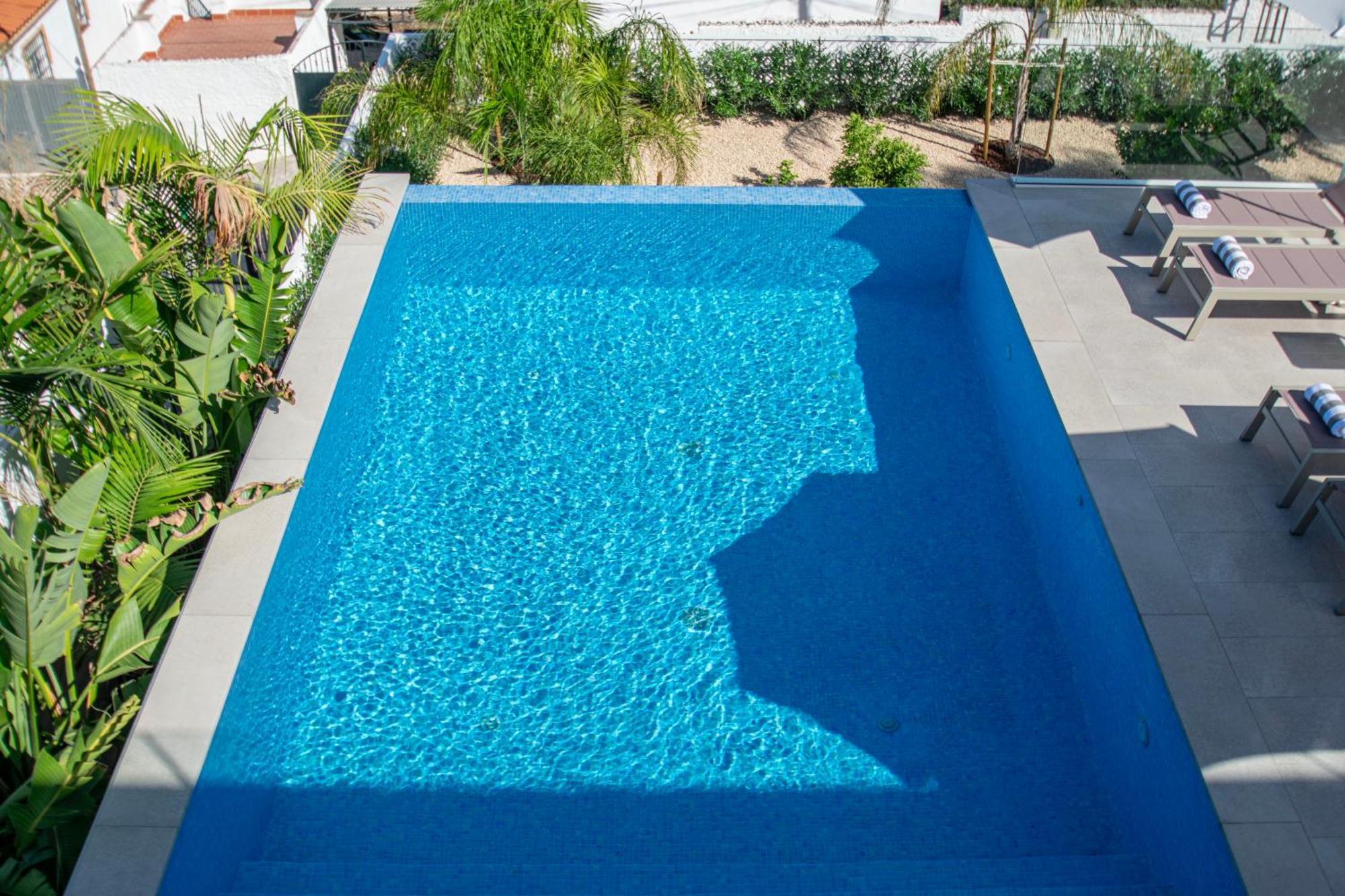 Happyplace - With Panoramic Sea View Heated Infinity Saltwater Pool Villa