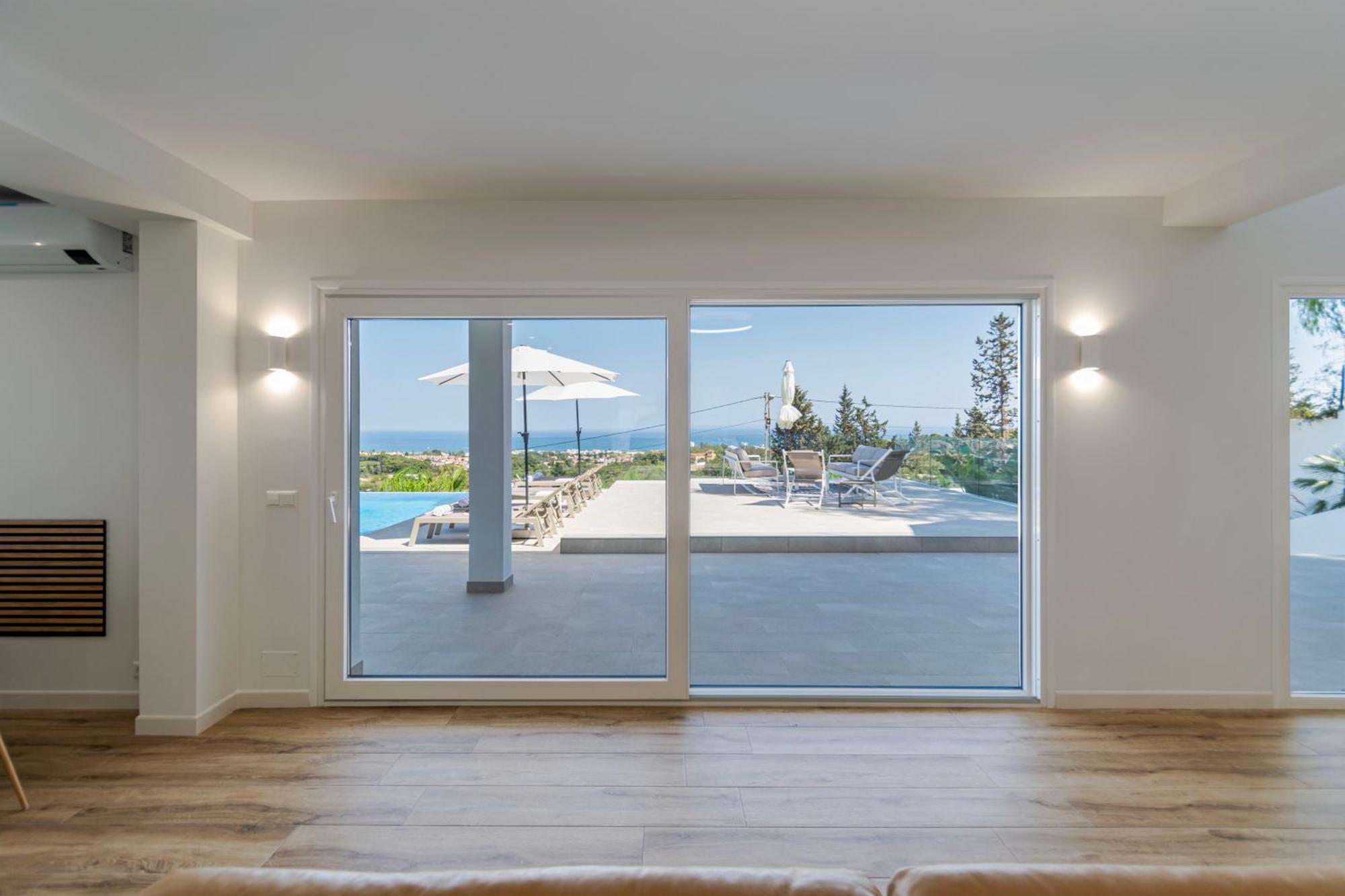 Happyplace - With Panoramic Sea View Heated Infinity Saltwater Pool Villa Málaga