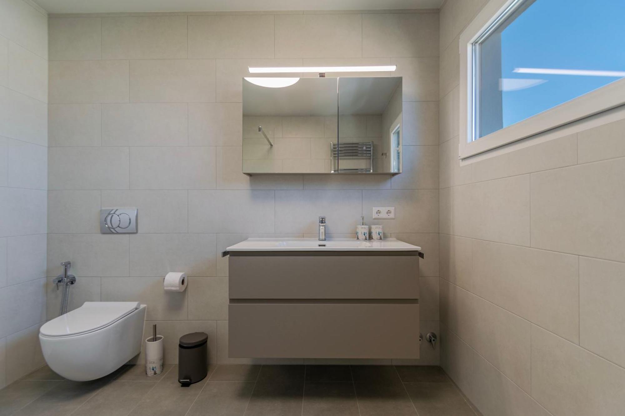 Happyplace - With Panoramic Sea View Heated Infinity Saltwater Pool Villa *