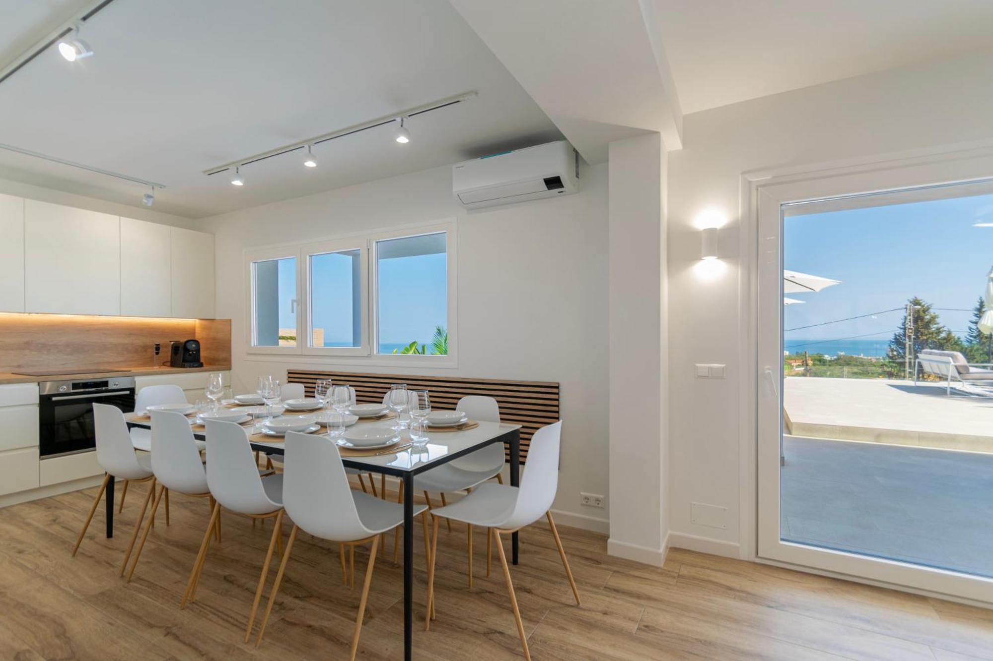 Villa Happyplace - With Panoramic Sea View Heated Infinity Saltwater Pool *